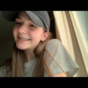 Meet your Posher, Madalyn